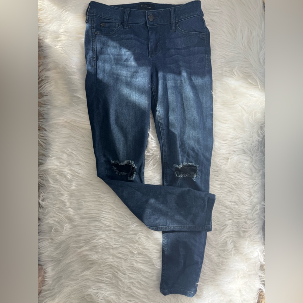 Celebrity Pink miseries skinny ankle jeans size 1/25 rip knee dark blue